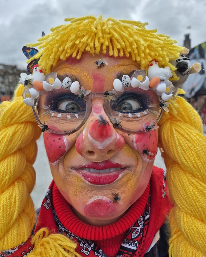 Blamaasj  daag drei.
Hoppa nog unne aovond.